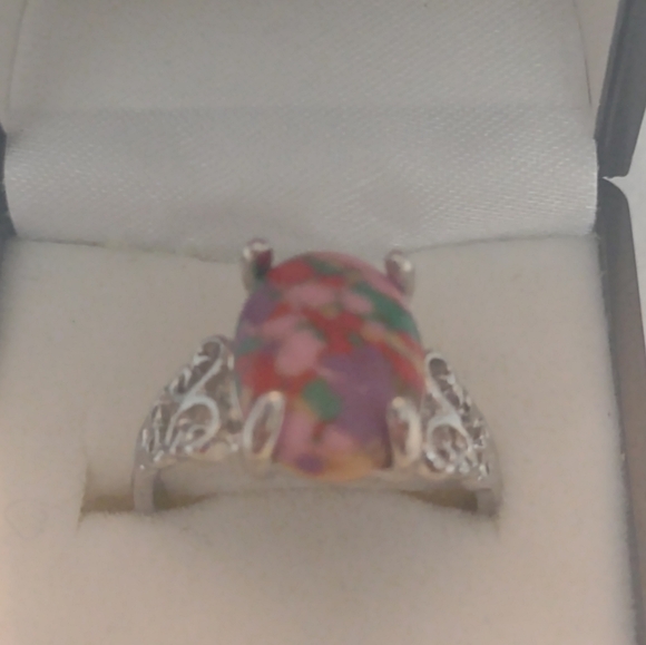 New women's multicolored size 8 3/4 ring - Picture 1 of 3